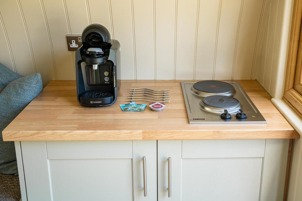 Glamping At South Lytchett Manor Hotel Poole Ngoại thất bức ảnh