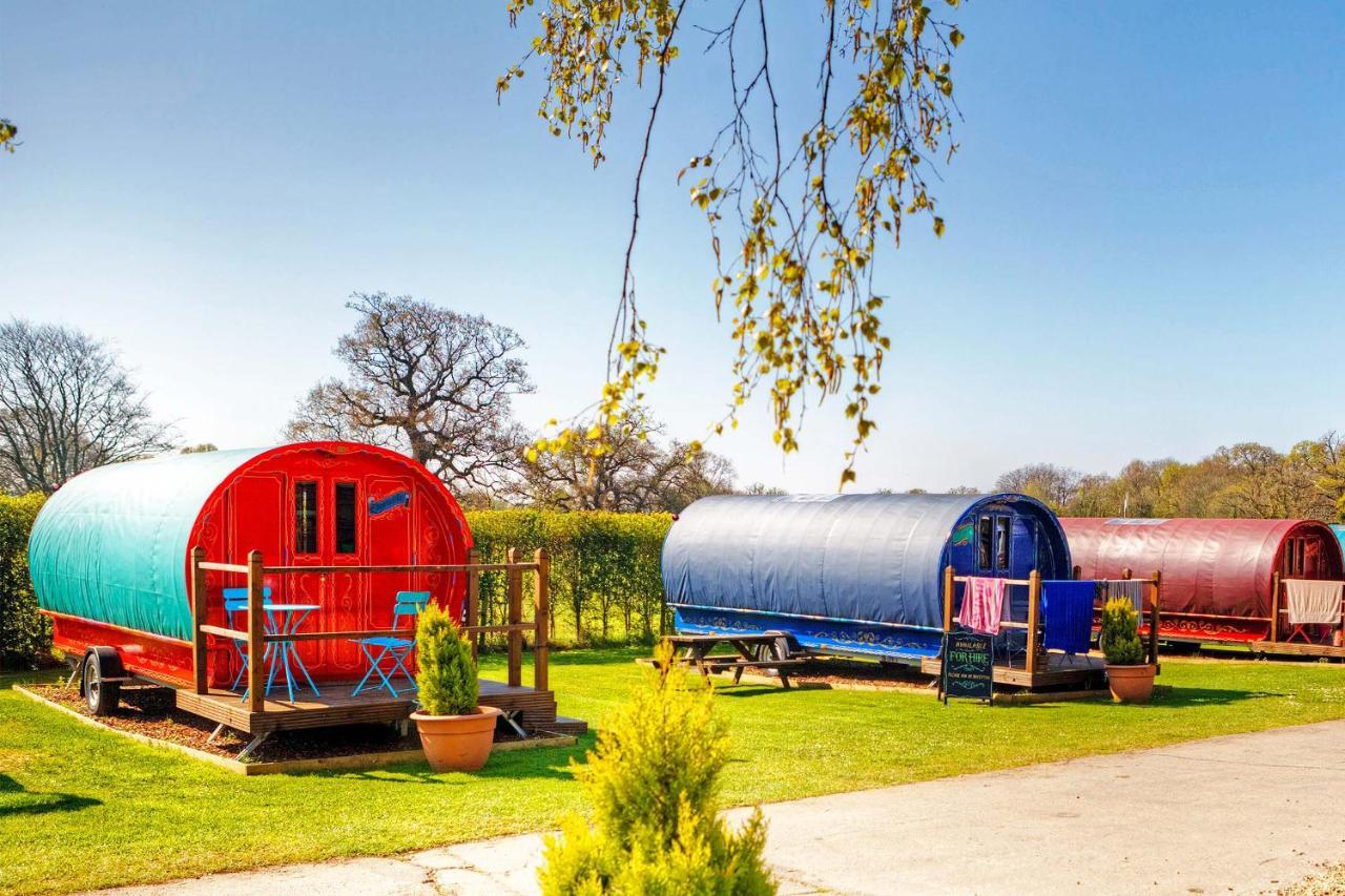Glamping At South Lytchett Manor Hotel Poole Ngoại thất bức ảnh