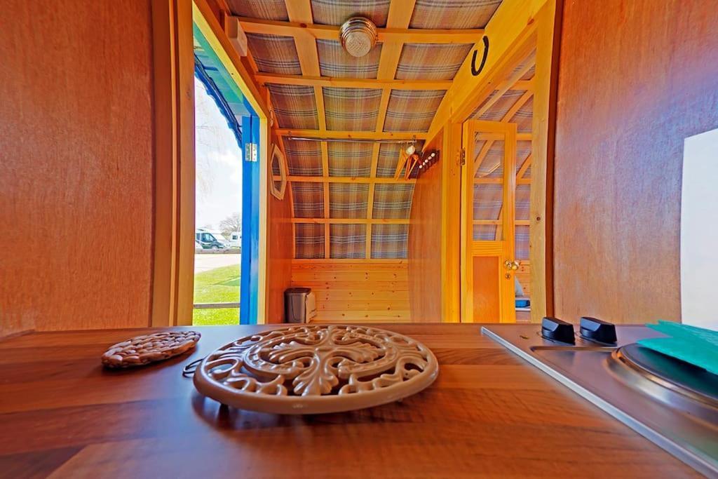 Glamping At South Lytchett Manor Hotel Poole Ngoại thất bức ảnh