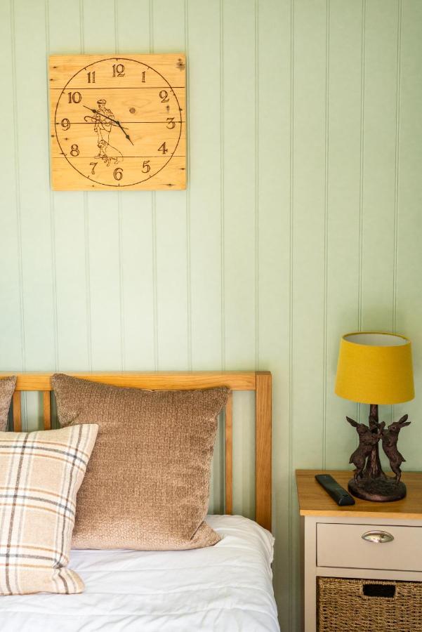 Glamping At South Lytchett Manor Hotel Poole Ngoại thất bức ảnh
