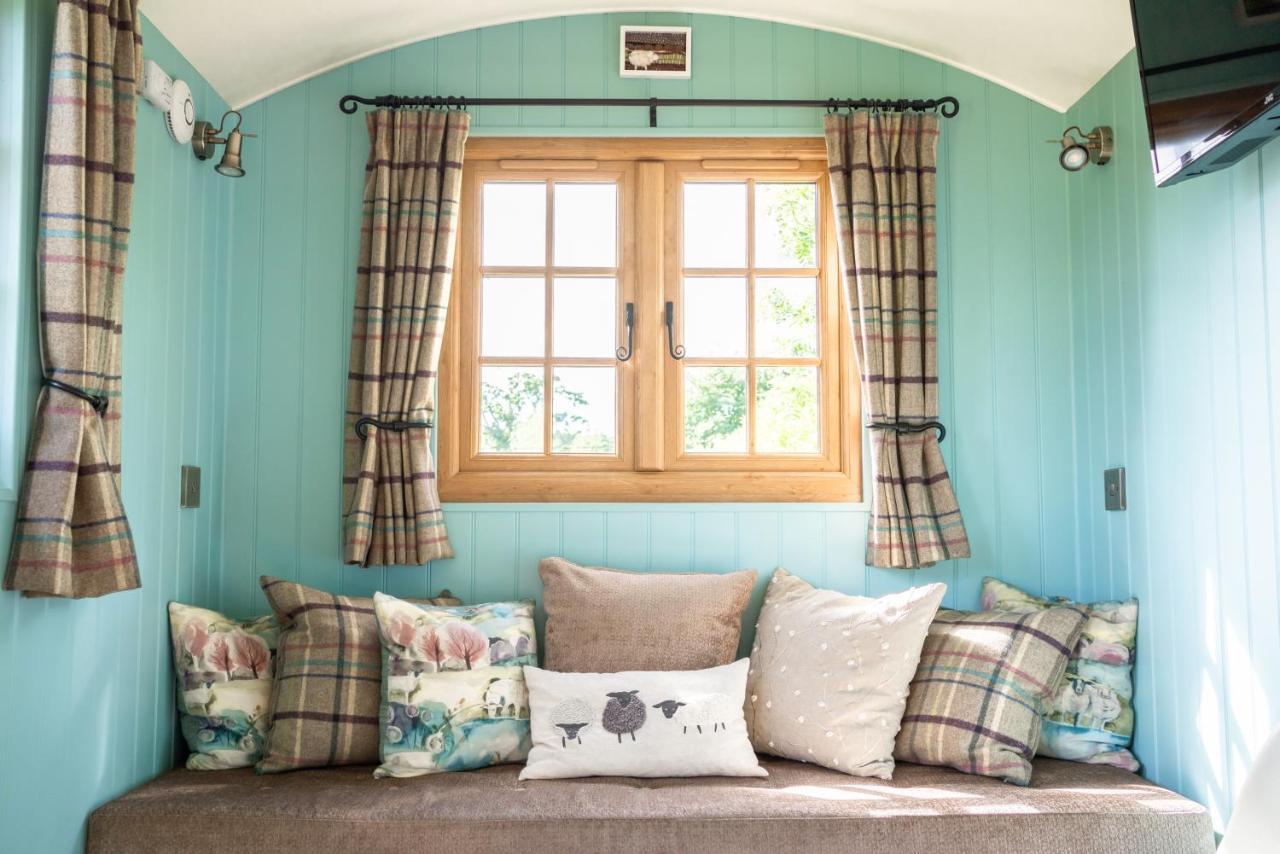 Glamping At South Lytchett Manor Hotel Poole Ngoại thất bức ảnh