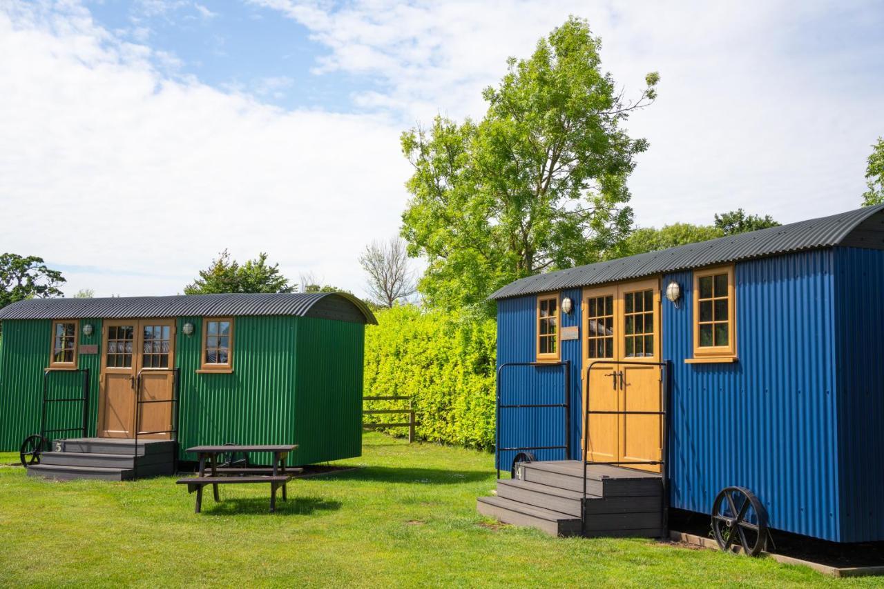 Glamping At South Lytchett Manor Hotel Poole Ngoại thất bức ảnh