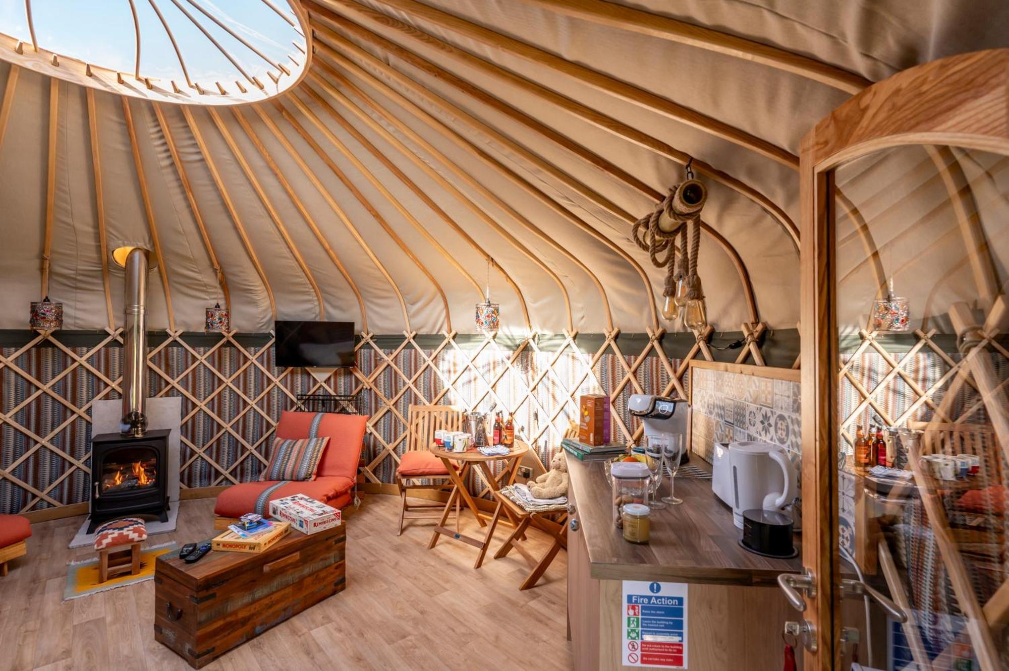 Glamping At South Lytchett Manor Hotel Poole Ngoại thất bức ảnh