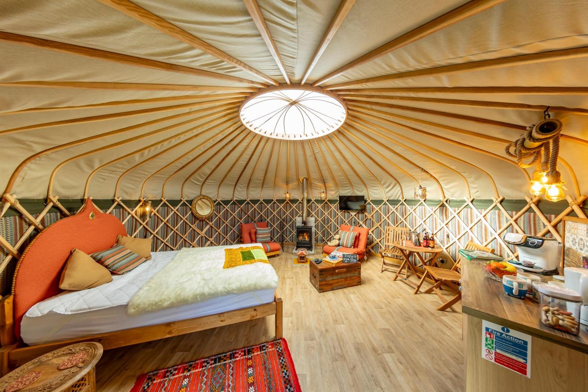 Glamping At South Lytchett Manor Hotel Poole Ngoại thất bức ảnh
